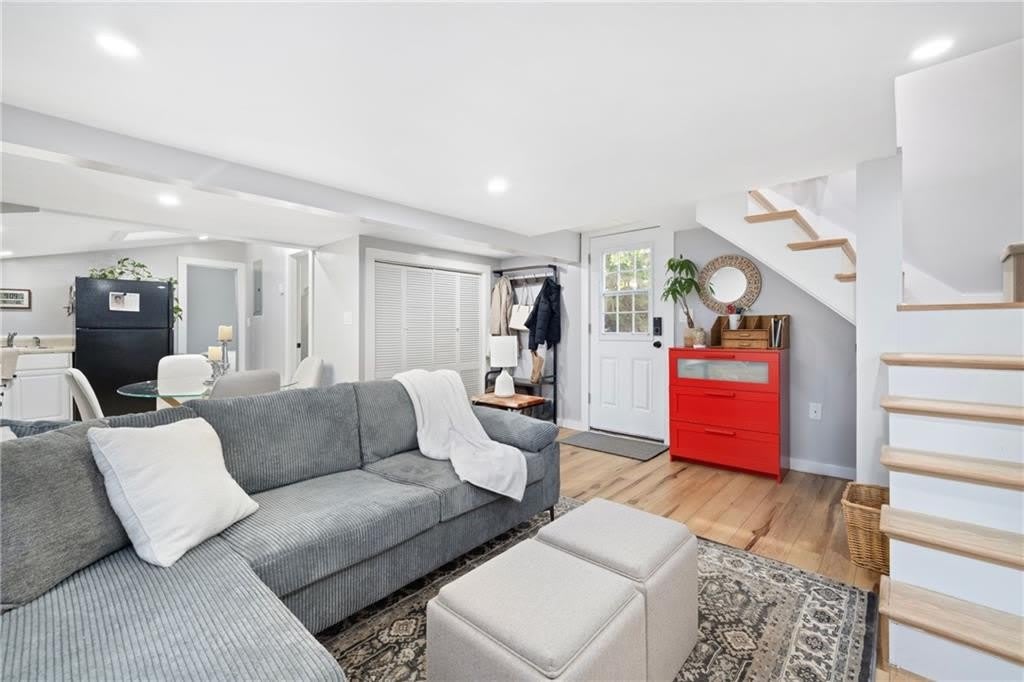 267 Green End Avenue – photo 2