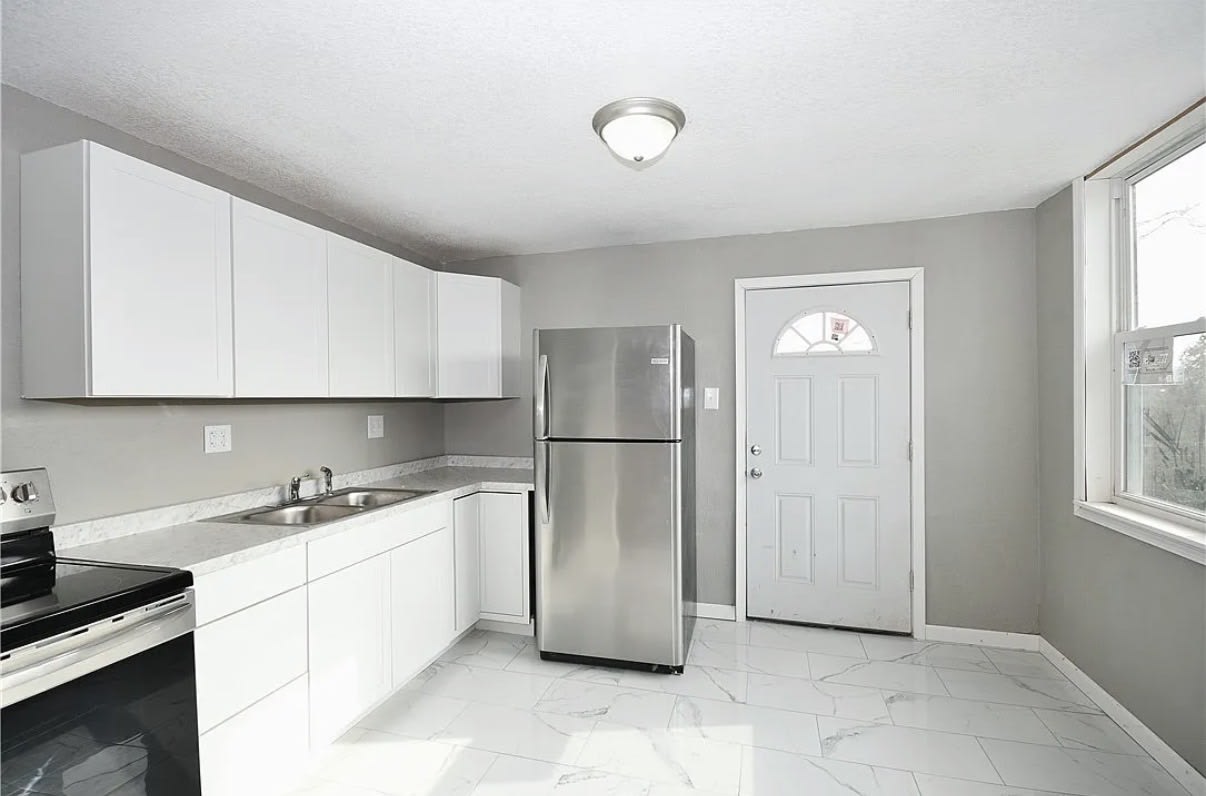 494 8th St – photo 2