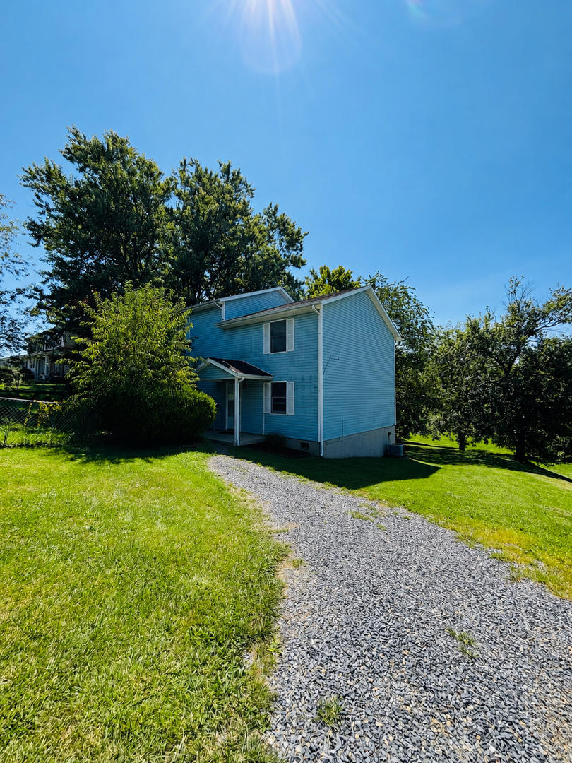 Duplex in Christiansburg – photo 1