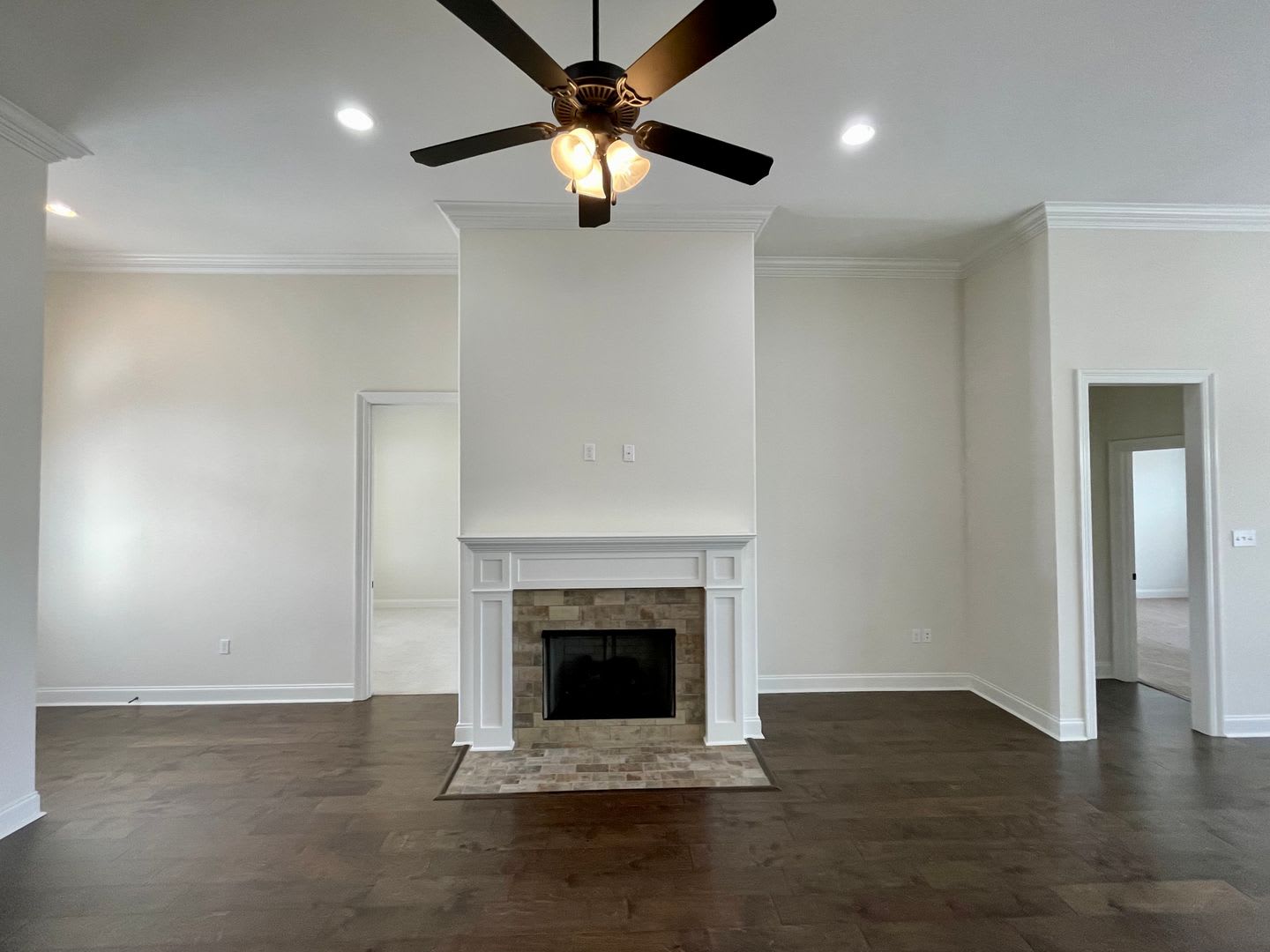 3 bedroom, 2 bath home plus an office! – photo 3