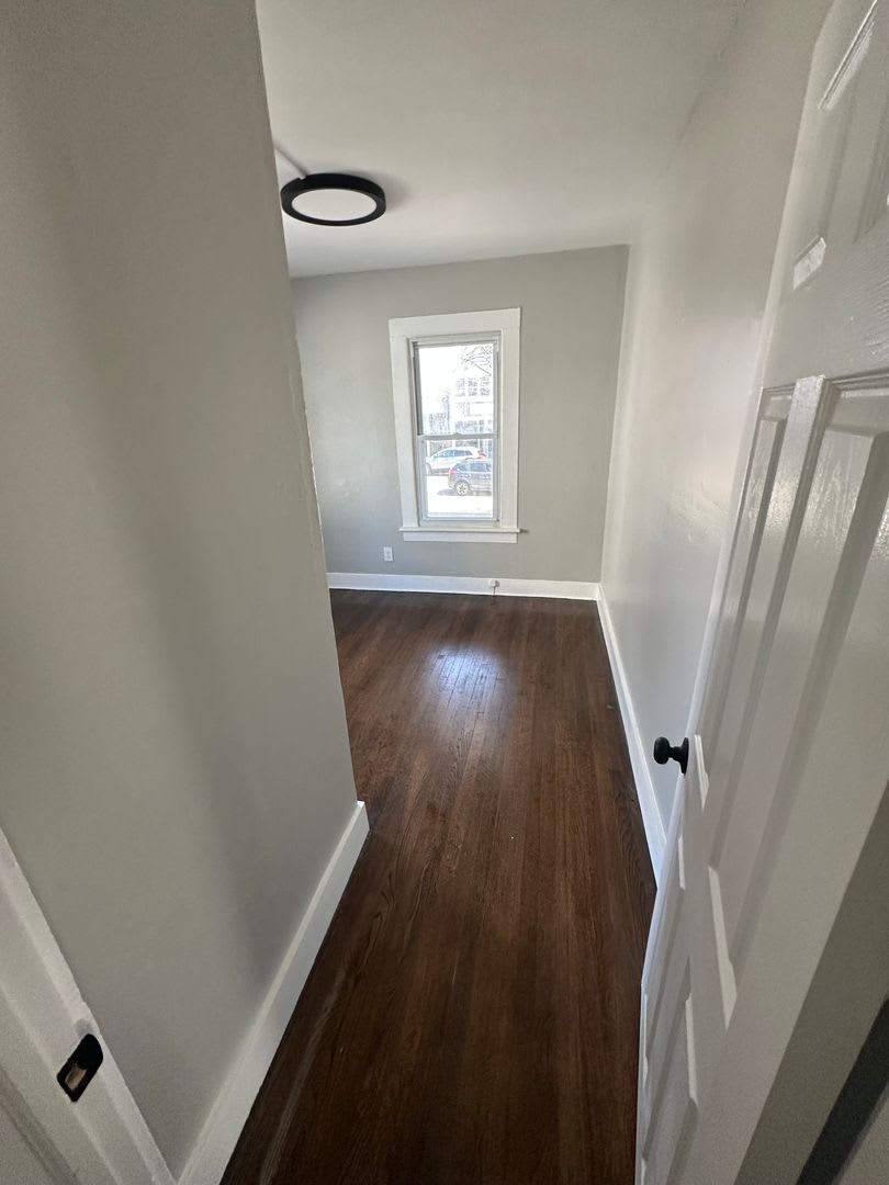 463 Main St, Torrington – photo 5