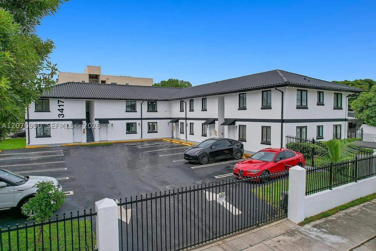 3417 NW 22nd Ave – photo 1