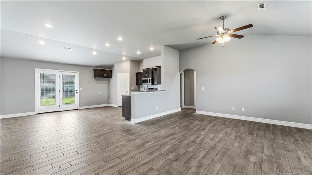 200 Post Oak Ave – photo 5