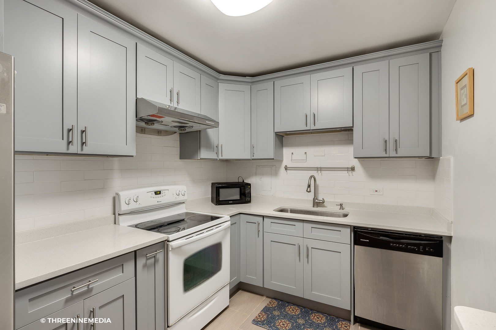 835 Ridge Avenue – photo 3