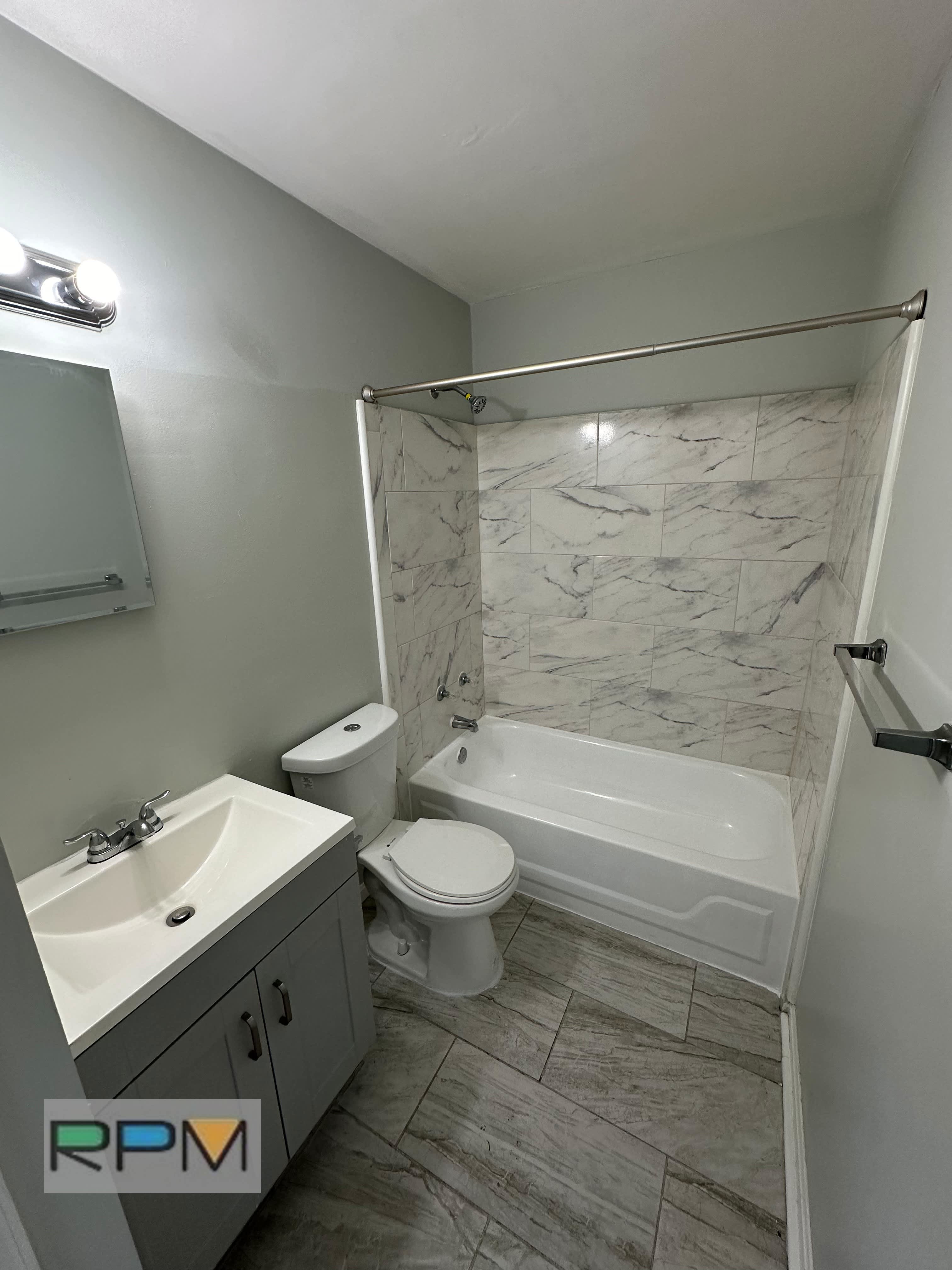 2413-3 Greenmount Ave – photo 2
