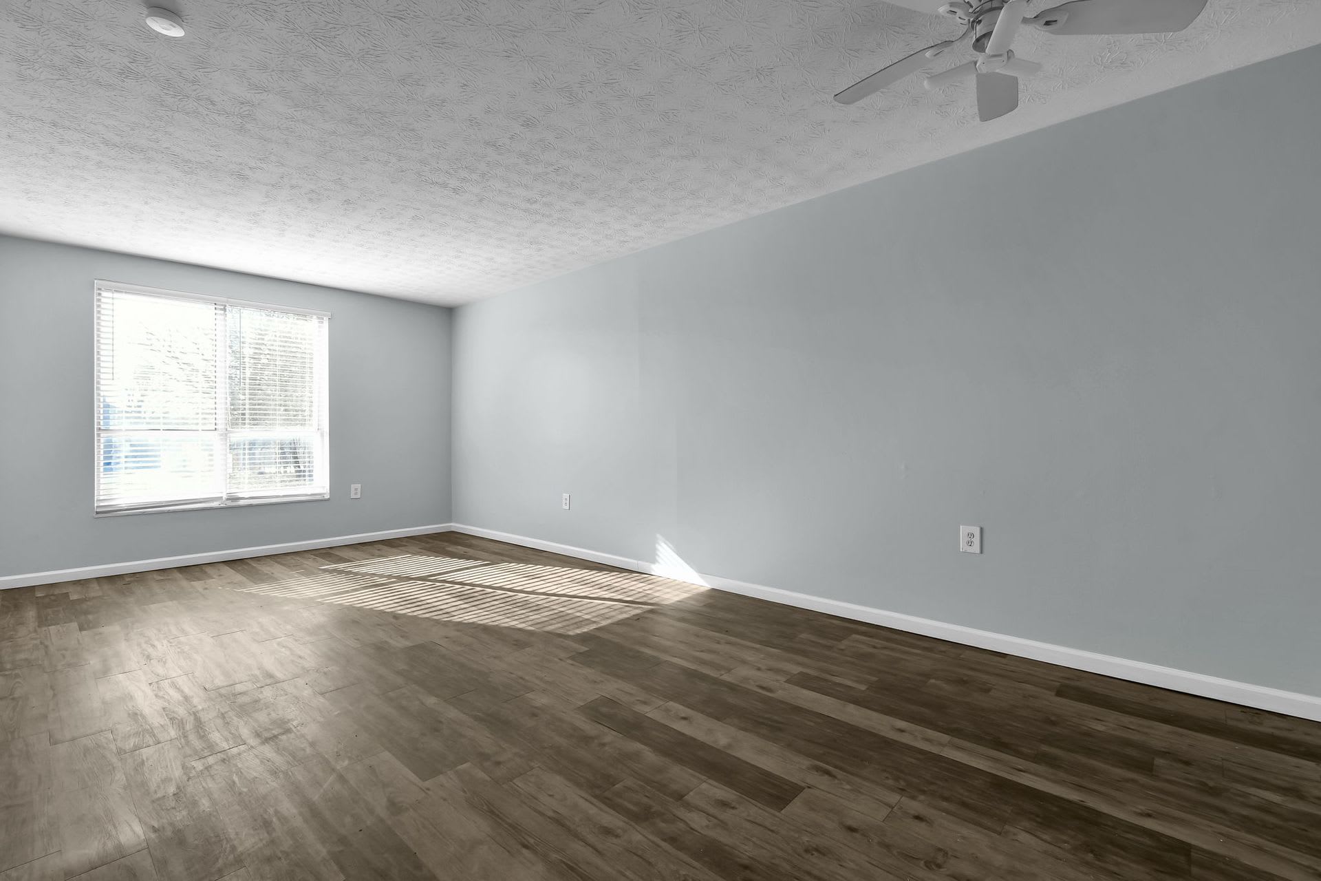 2 Bedroom Apartment – photo 3