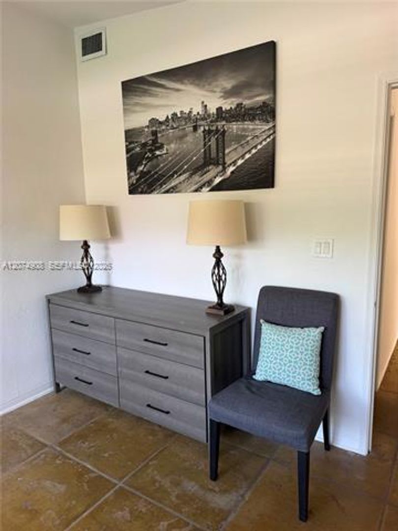 935 Polk St # 935, FL 33019 – photo 5