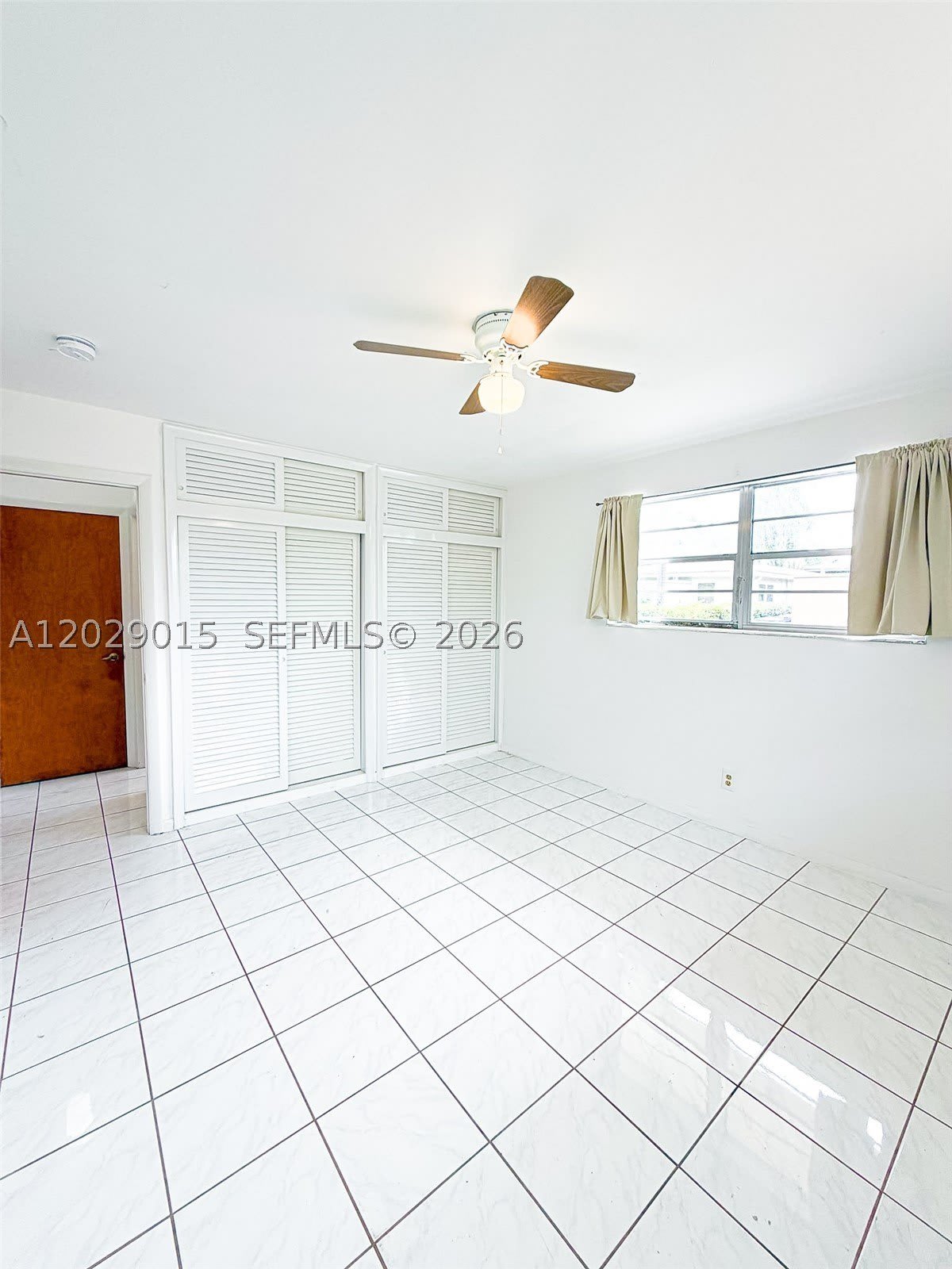 1401 Grant St – photo 2