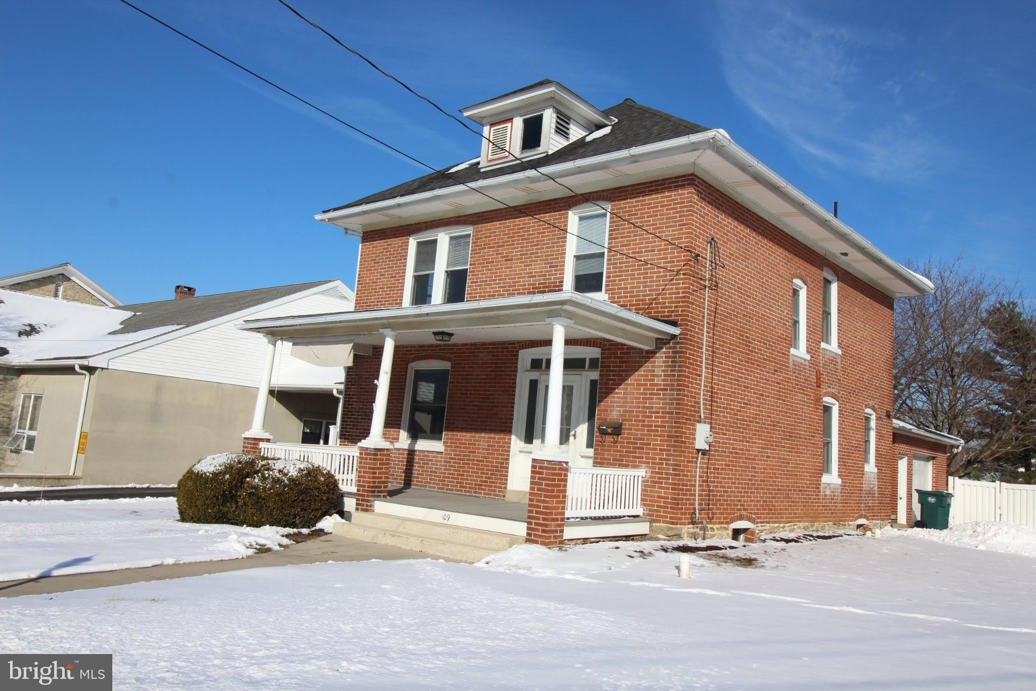 109 S HESS Street – photo 2