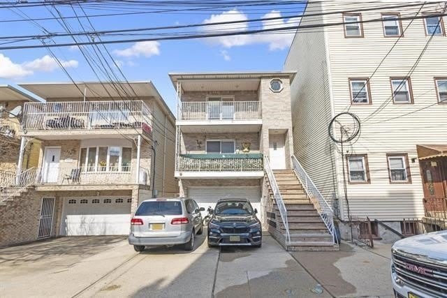 118 70TH ST – photo 2