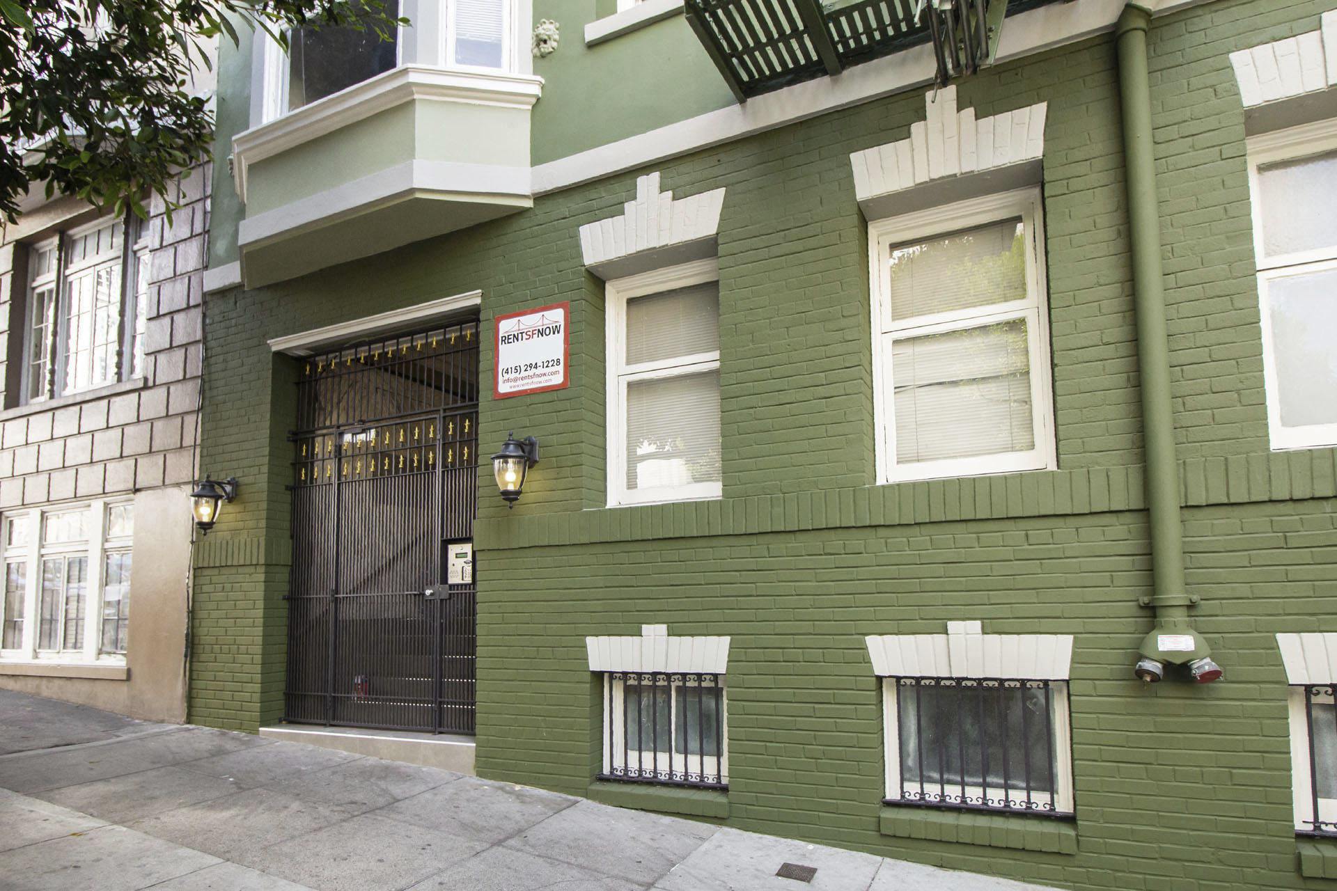 1025 SUTTER Apartments – photo 2