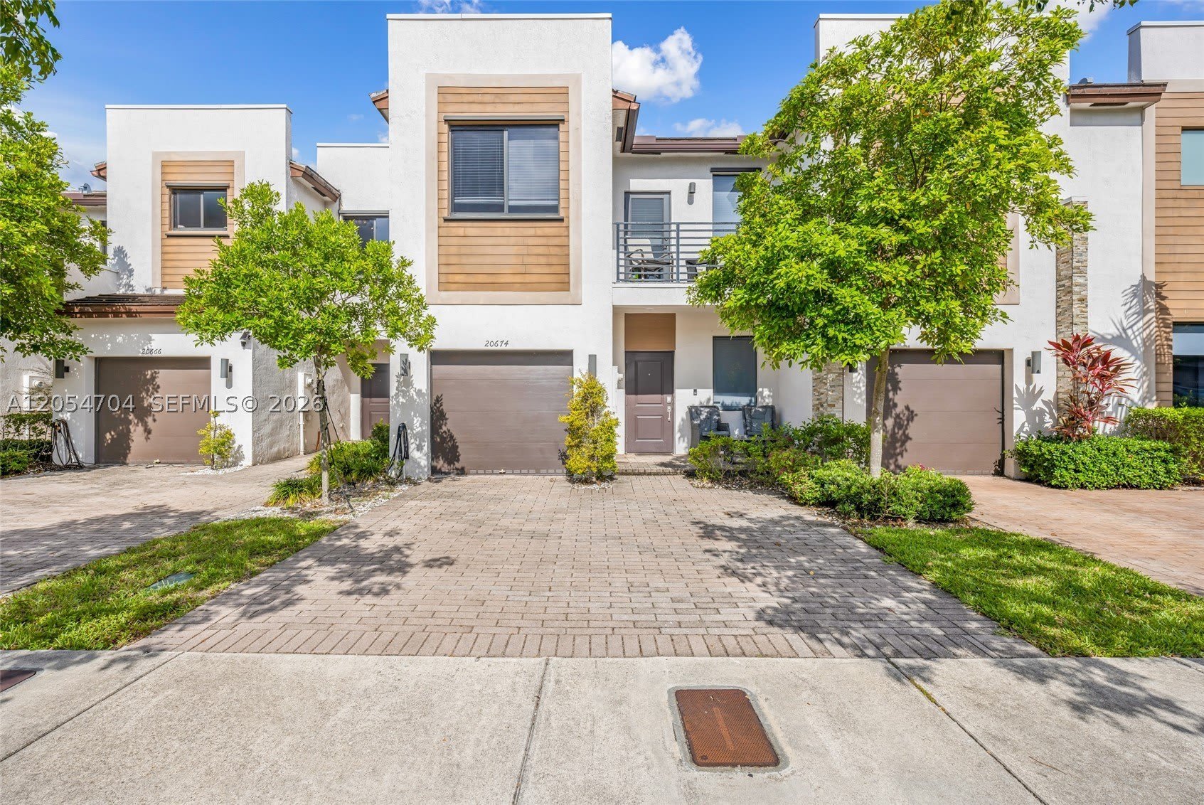 20674 NE 2nd Ct – photo 1