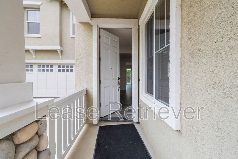 223 W Prosperidad Way – photo 2