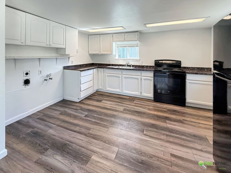 1110 Potter Avenue – photo 3