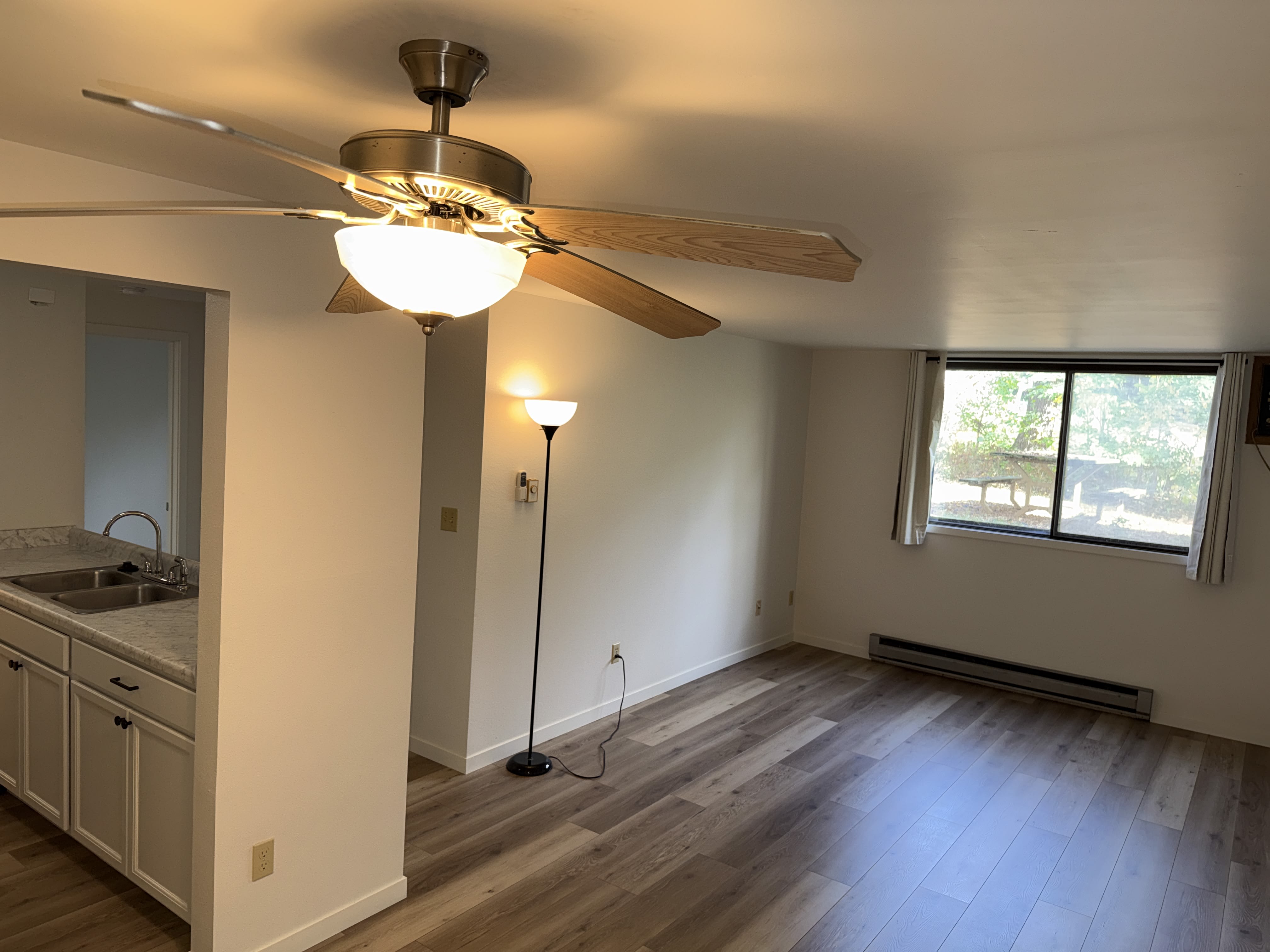 812 Benton Dr – photo 2