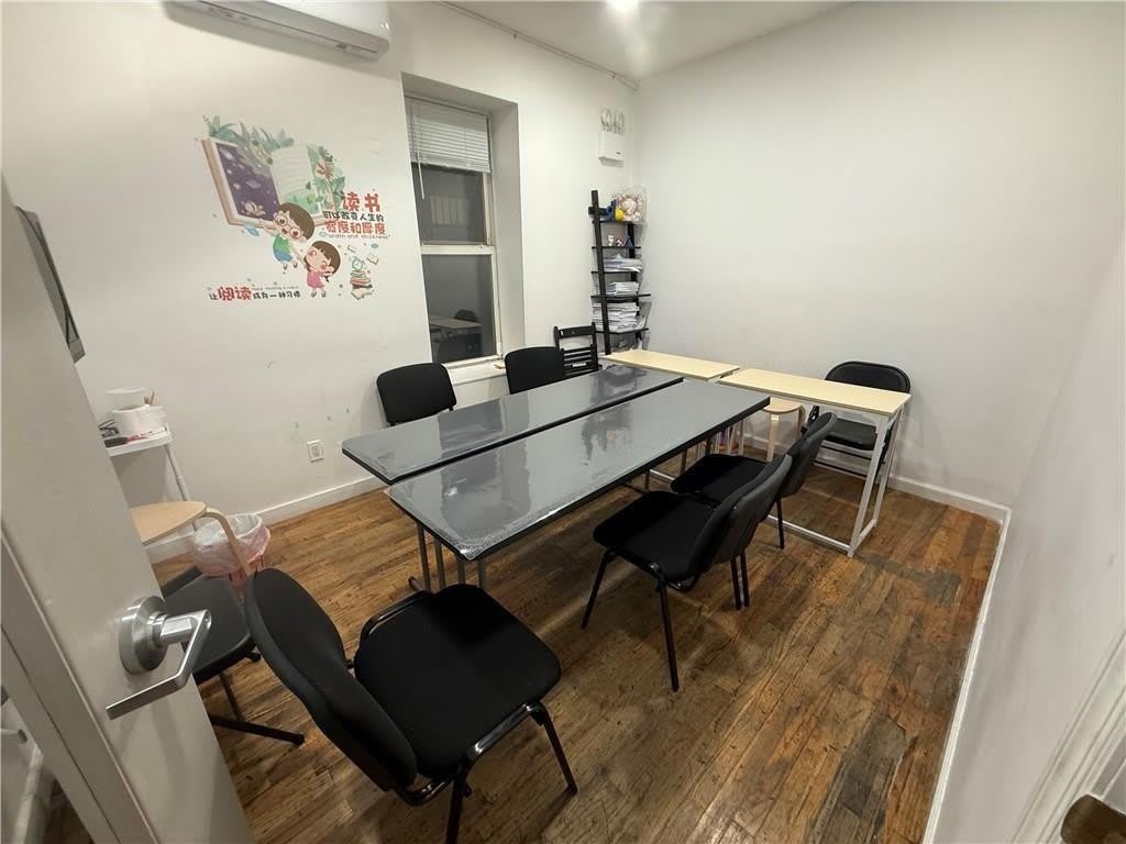2115 E 16th Street – photo 4