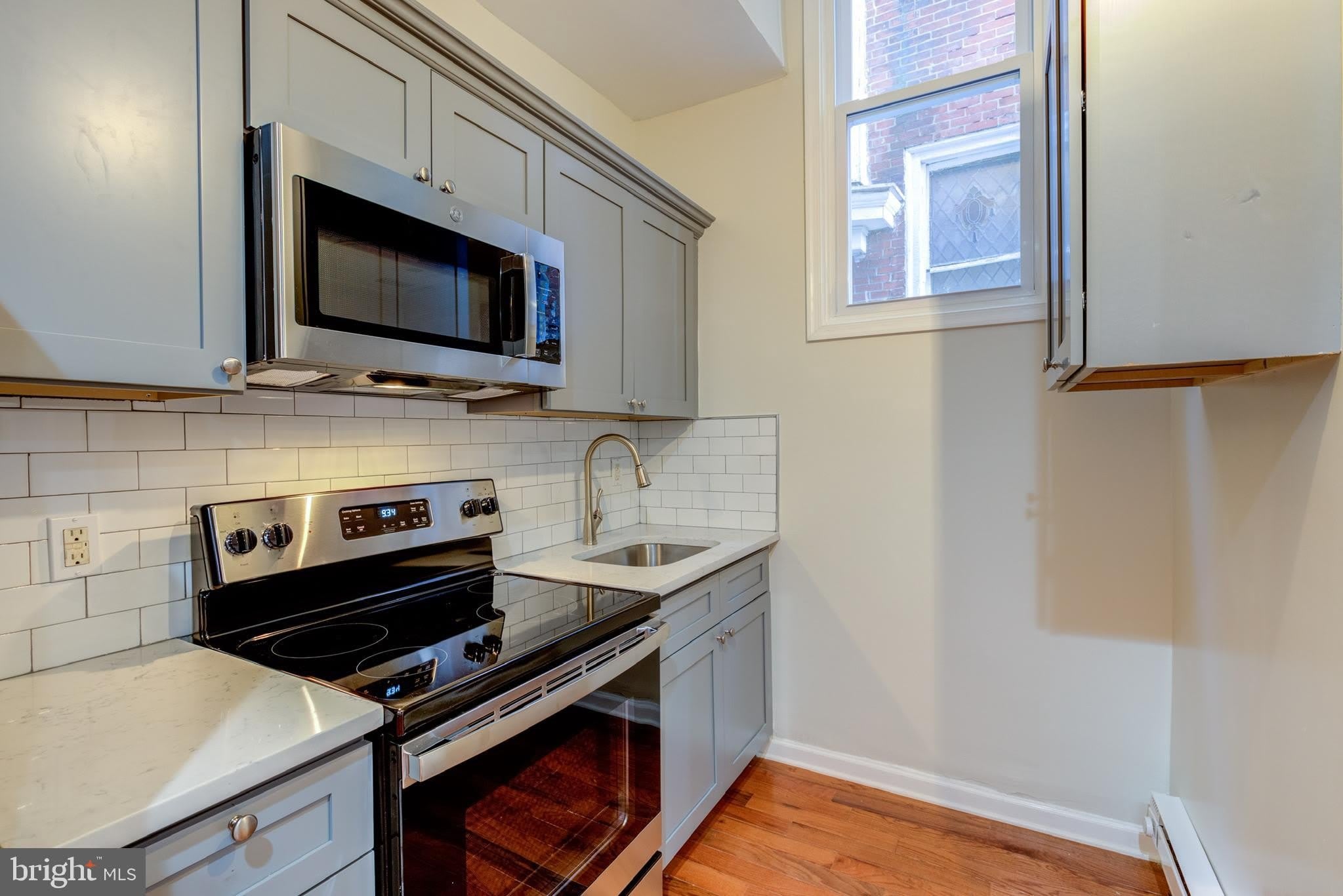 4924 CHESTNUT Street – photo 5