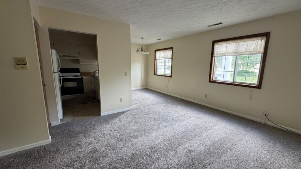 260 Wilbur Drive Northeast – photo 4