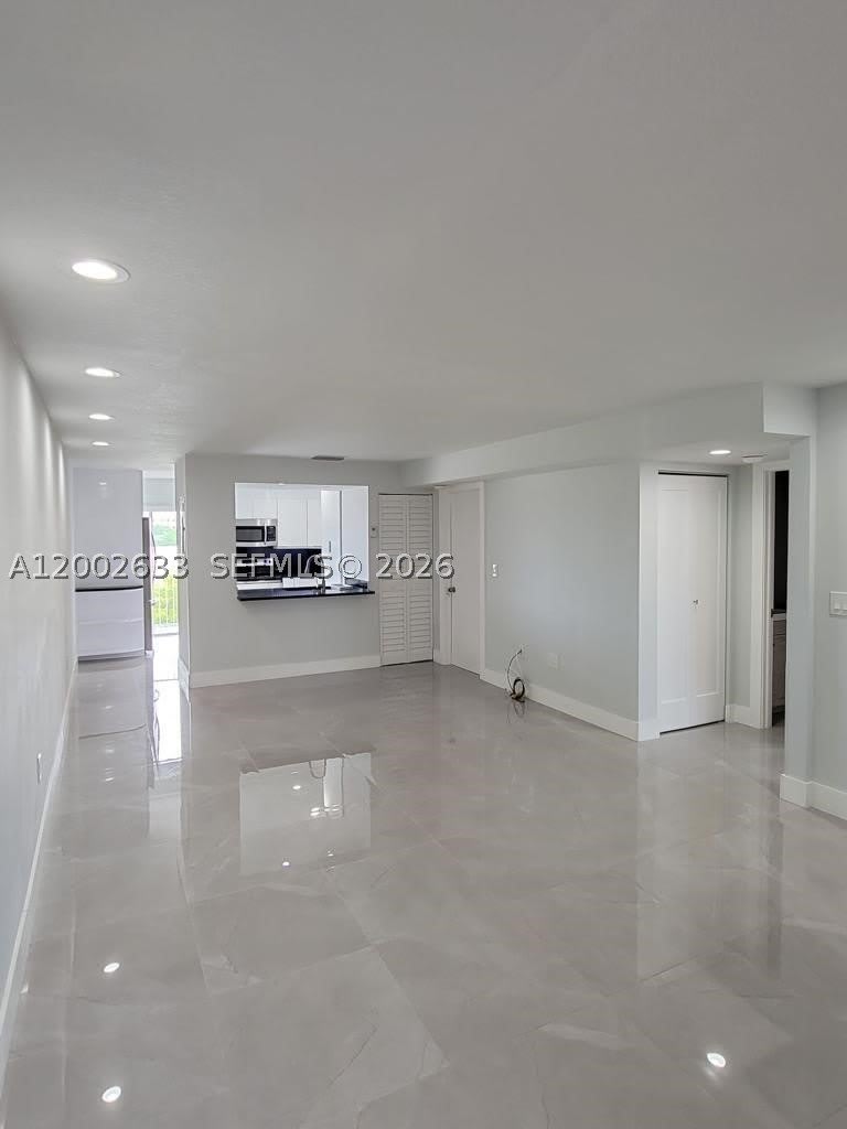 199 SW 12th Ave – photo 4