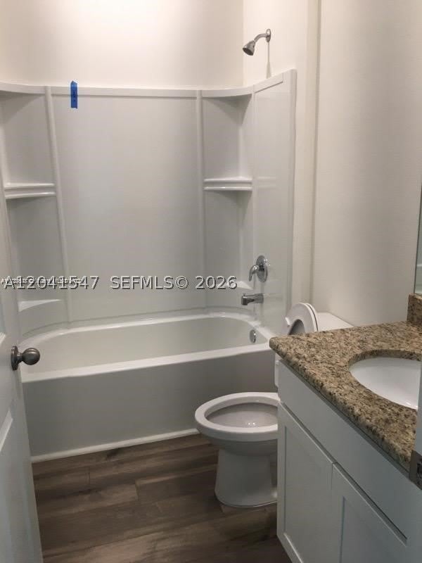 2240 SW Lawrence St – photo 4
