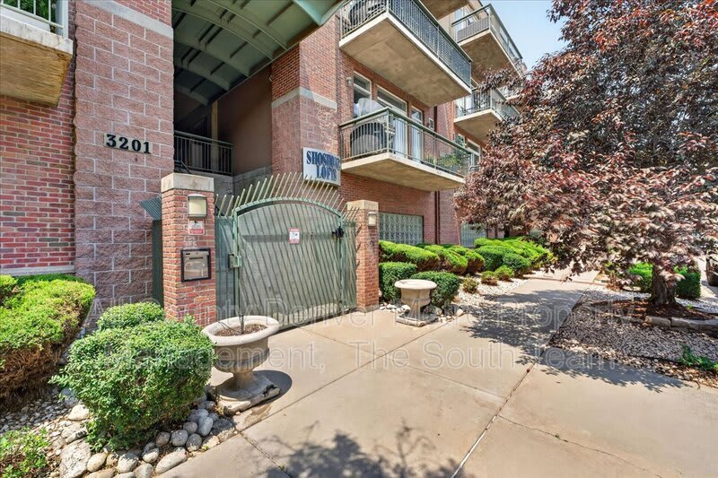 3201 Shoshone St – photo 3