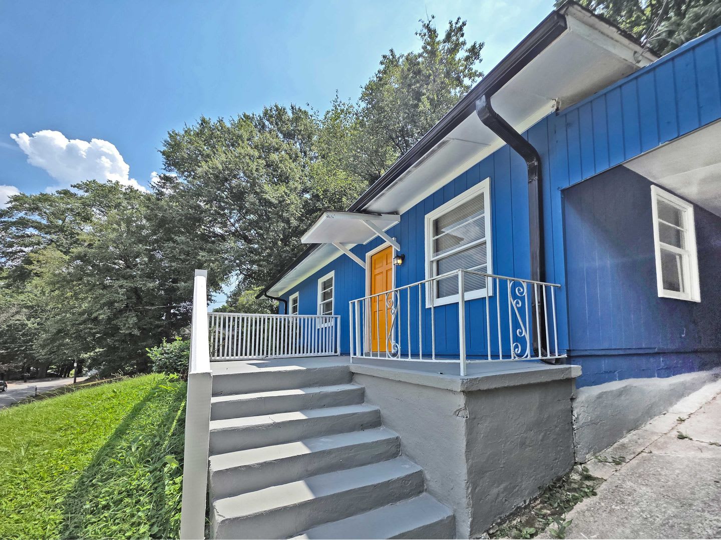 Fantastic 3/1 Bungalow Near Langford Park – photo 4
