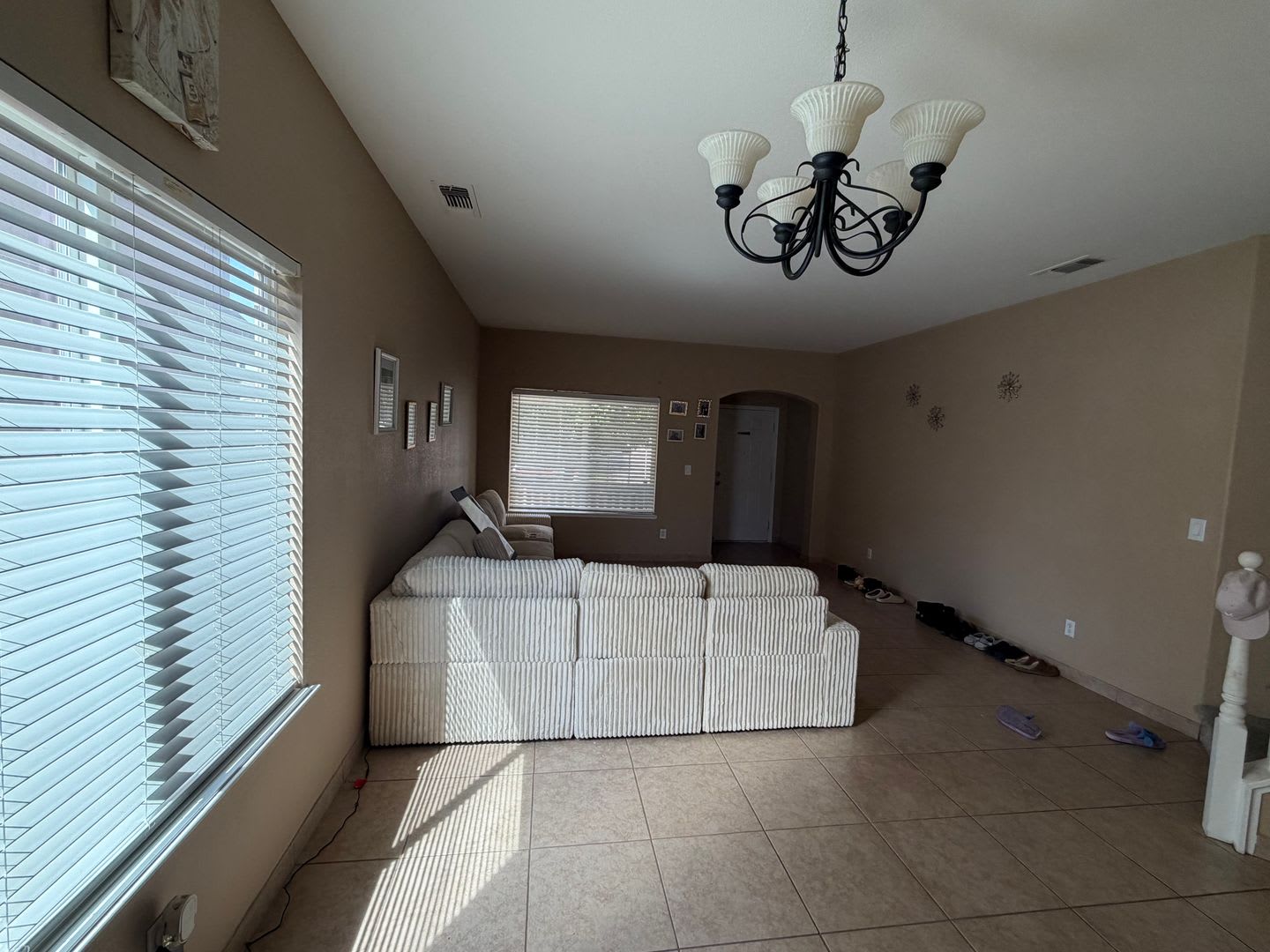 AVAILABLE SOON! Spacious, Updated 5 Bed / 3 Bath in South Natomas!! – photo 5
