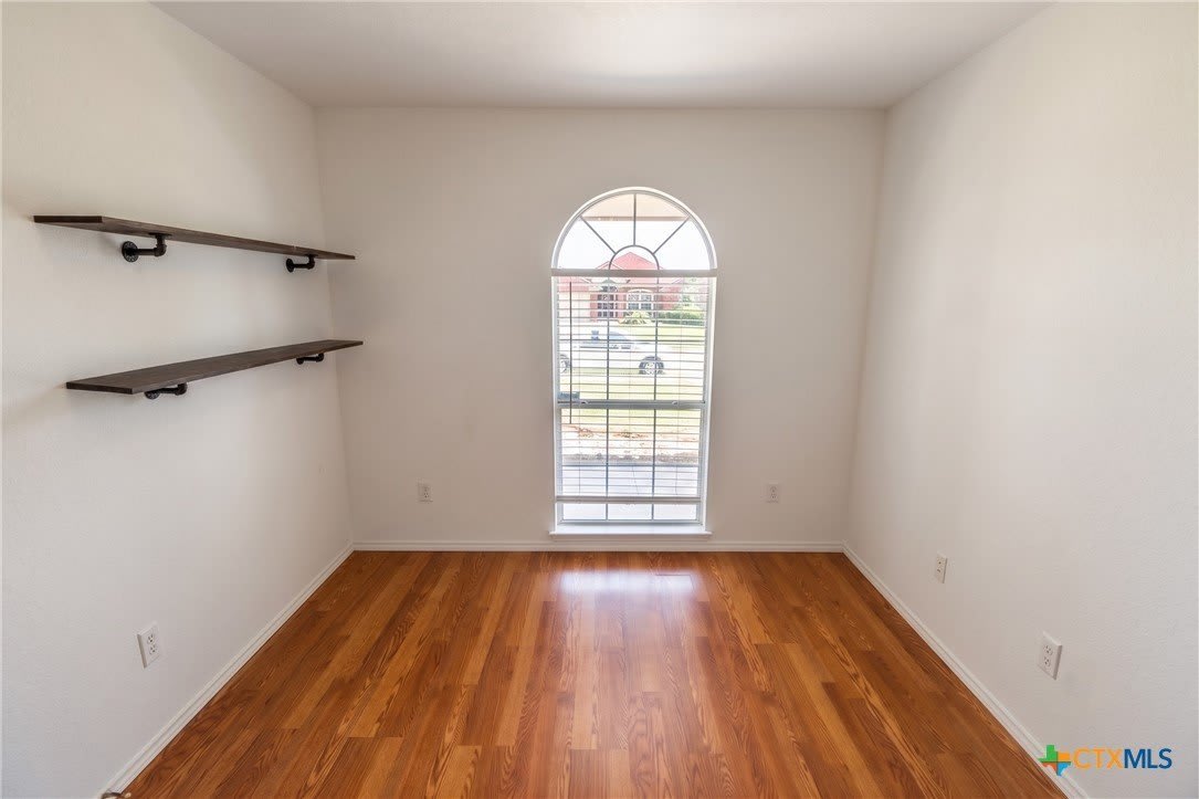 5707 Montrose Drive – photo 5