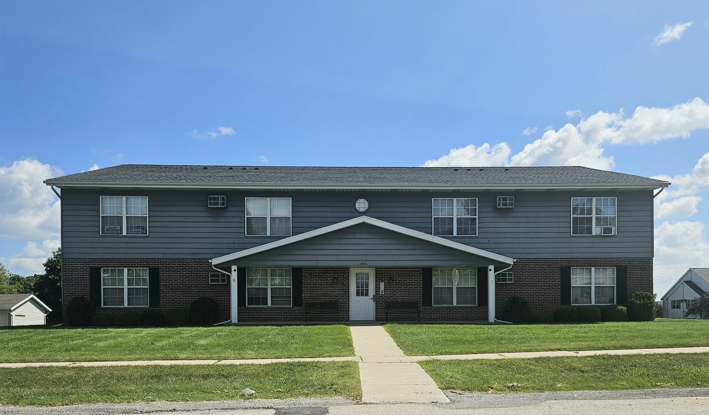 2035 Sylvan Way – photo 1