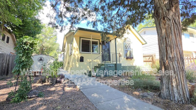 218 N Chestnut St – photo 1
