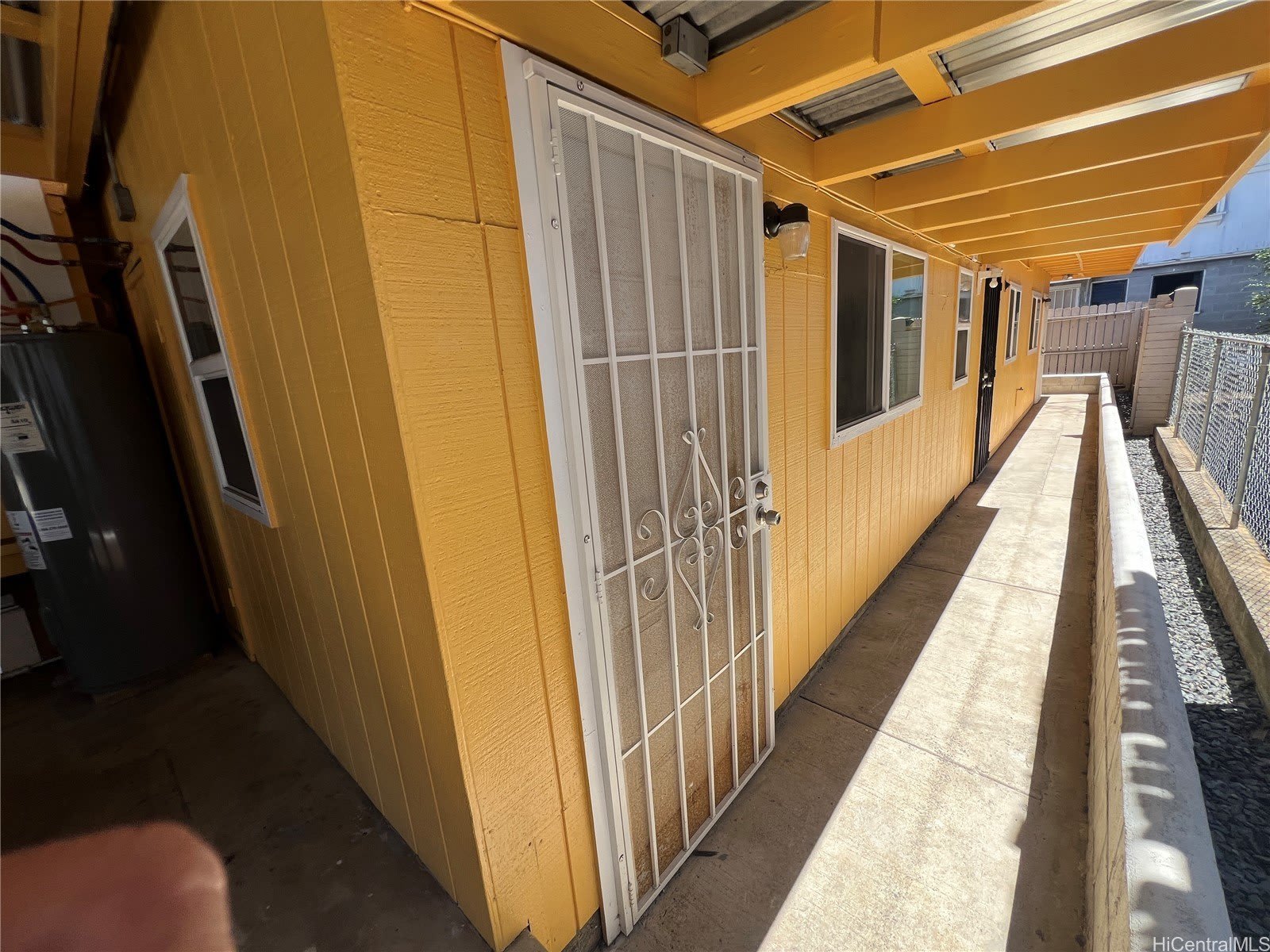 1239 Rycroft Street – photo 2