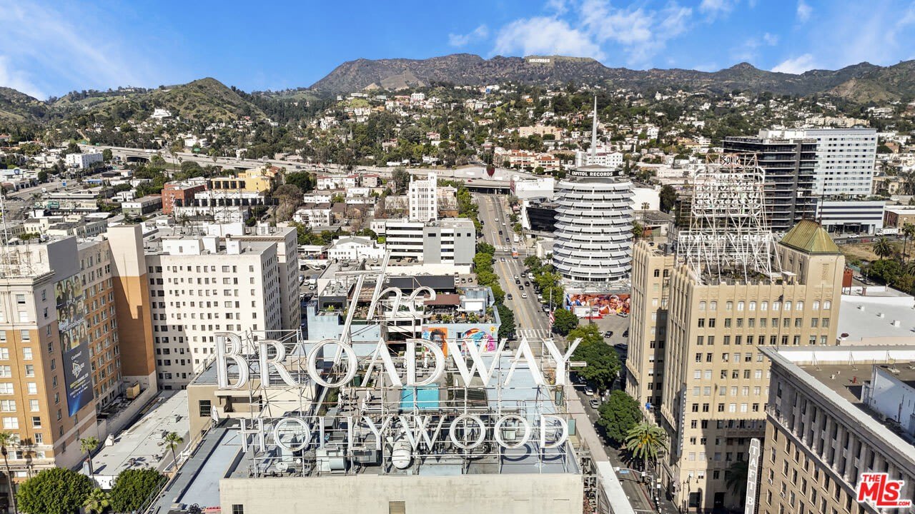 1645 Vine St – photo 1