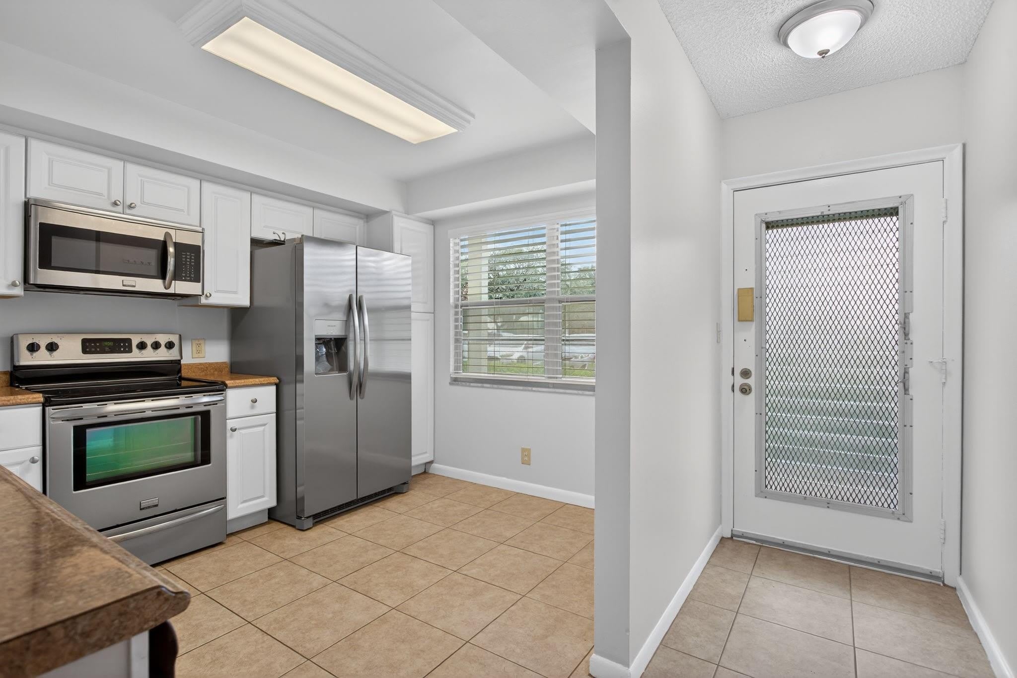 2501 Antigua Terrace – photo 2