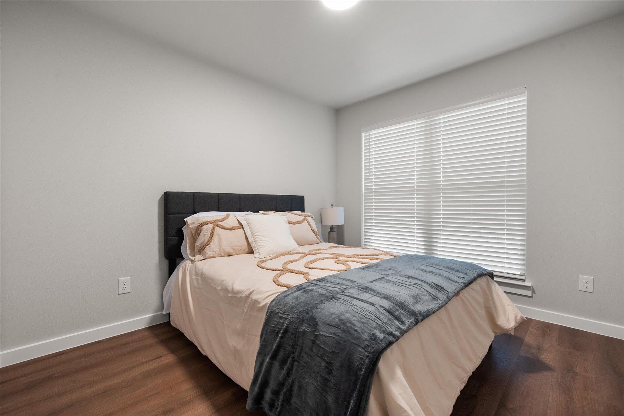 2130 Kokomo Avenue – photo 3