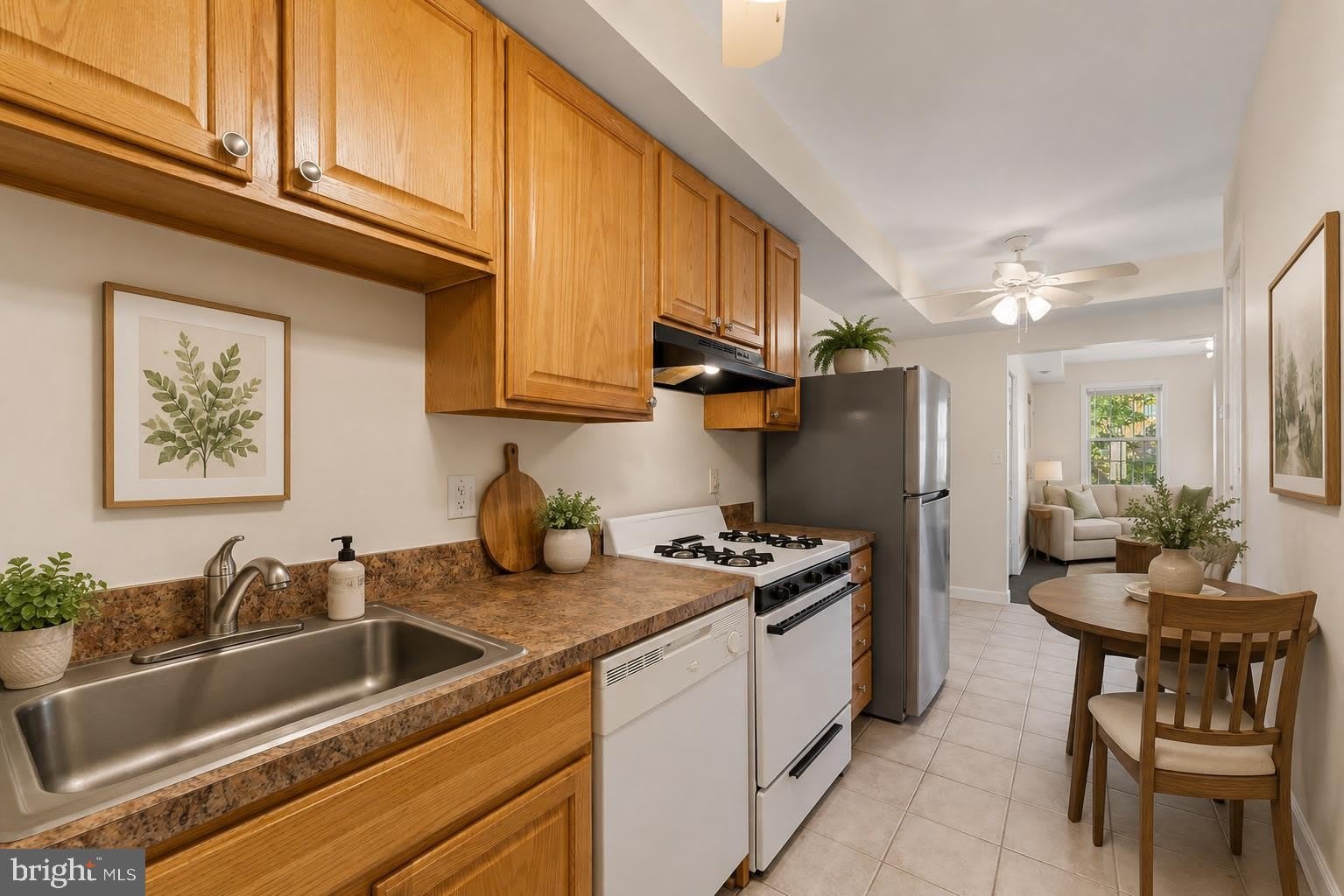 217 19TH Street NE – photo 2