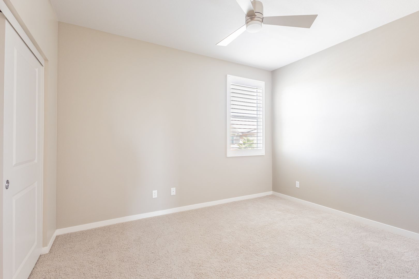 Spacious 4-Bedroom Home on a Premium Corner Lot in Ontario Ranch – photo 3