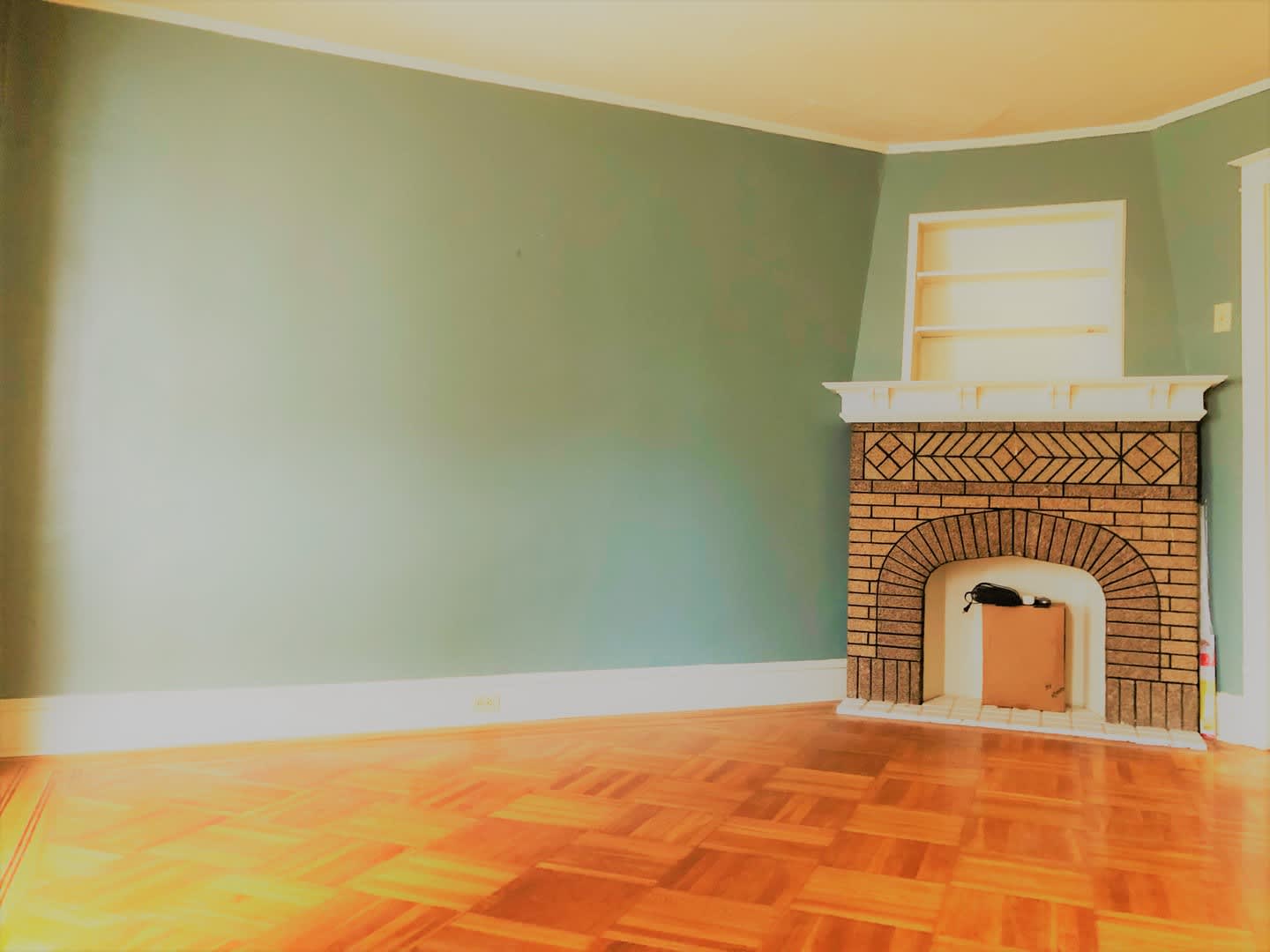 Stunning 3-Bedroom Townhome in Manayunk! Available mid-August! – photo 2