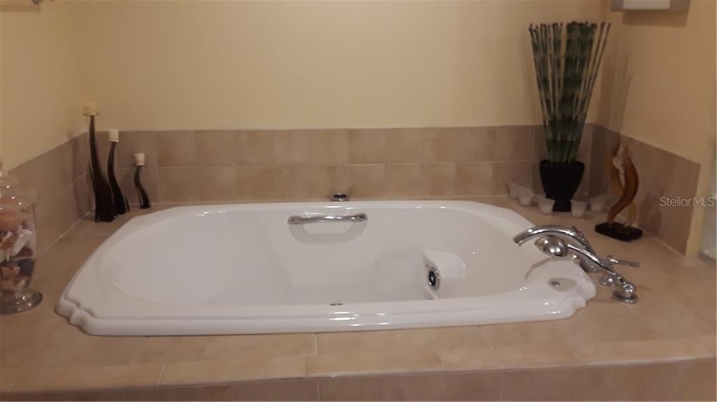 455 Longboat Club Rd – photo 3
