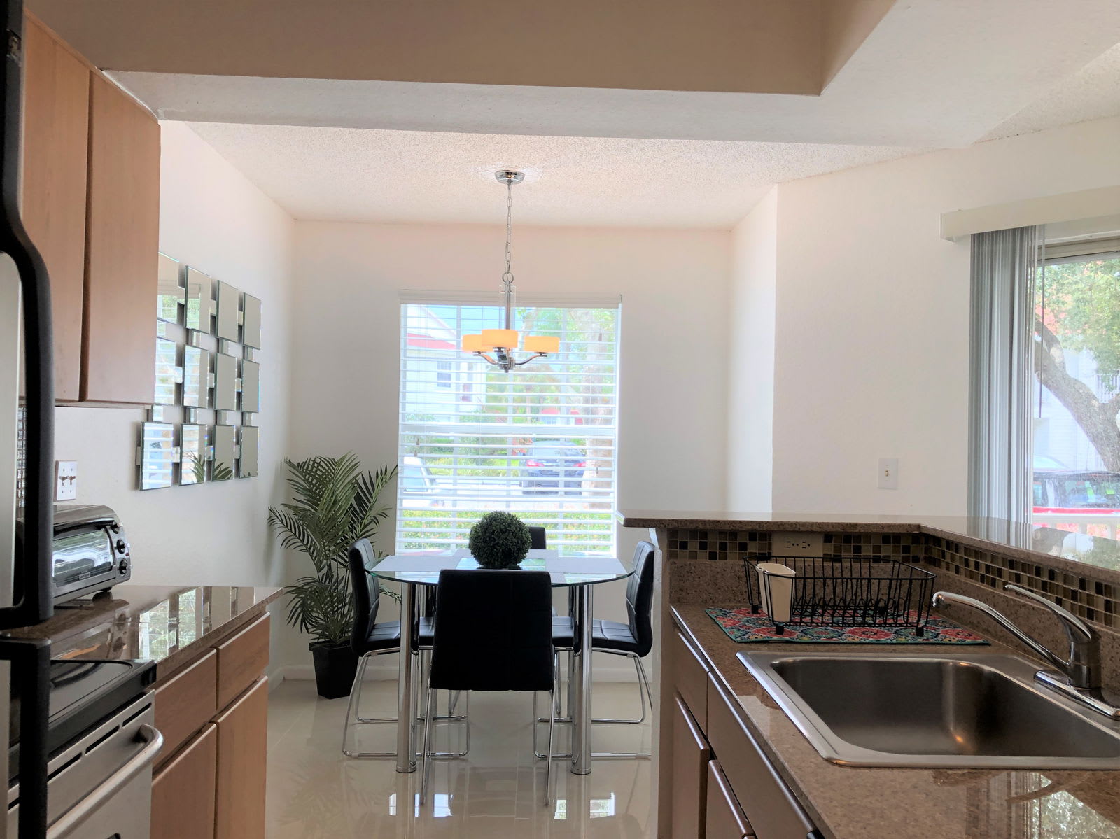 11582 Westwood Boulevard – photo 5
