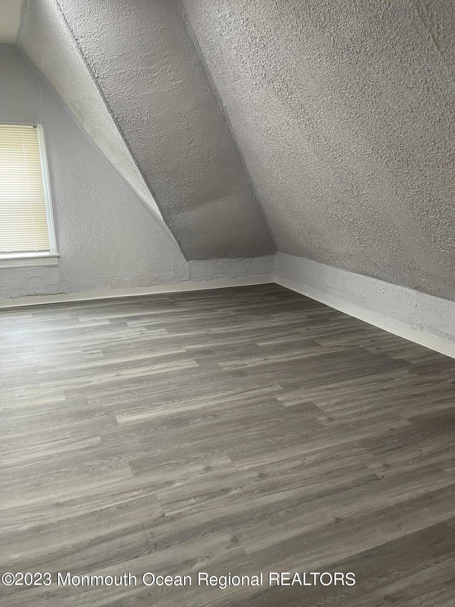 404 3rd Avenue – photo 3