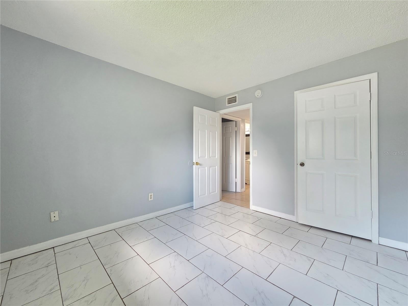 605 NORTHLAKE Boulevard – photo 2