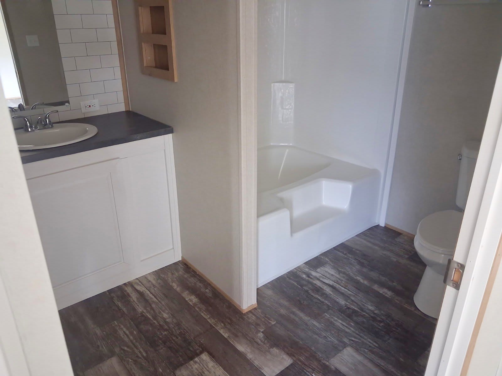 572 Banjo Way – photo 4