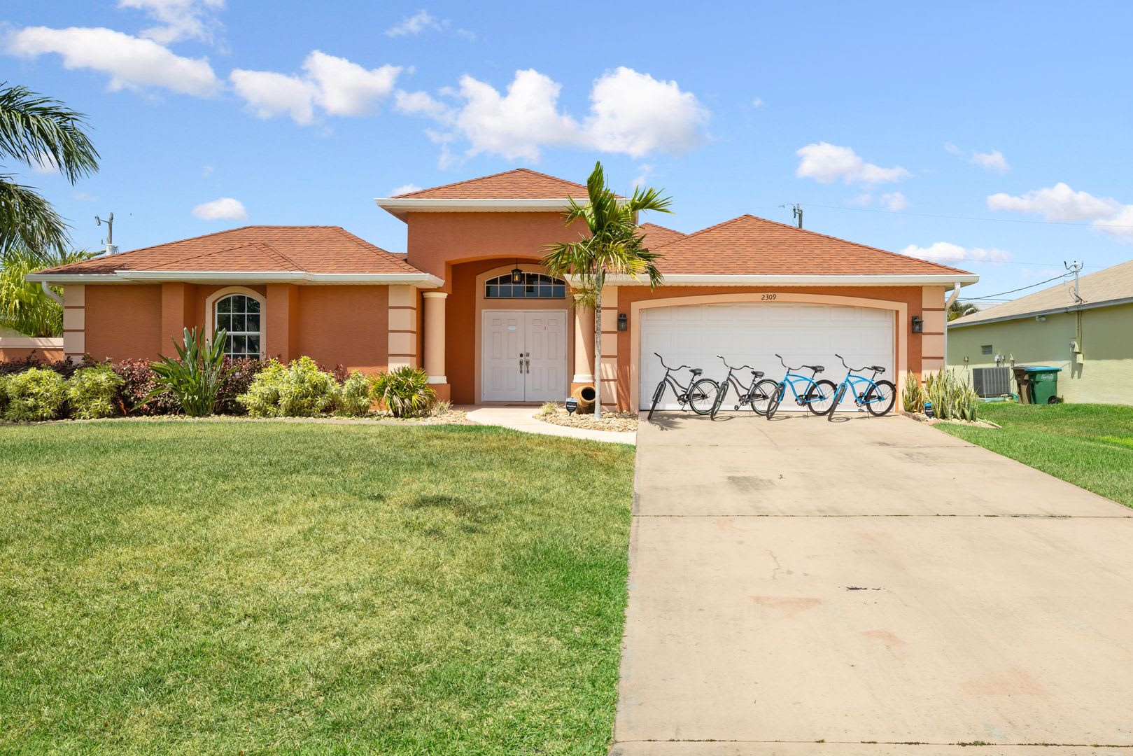 Pool Home for rent – photo 1