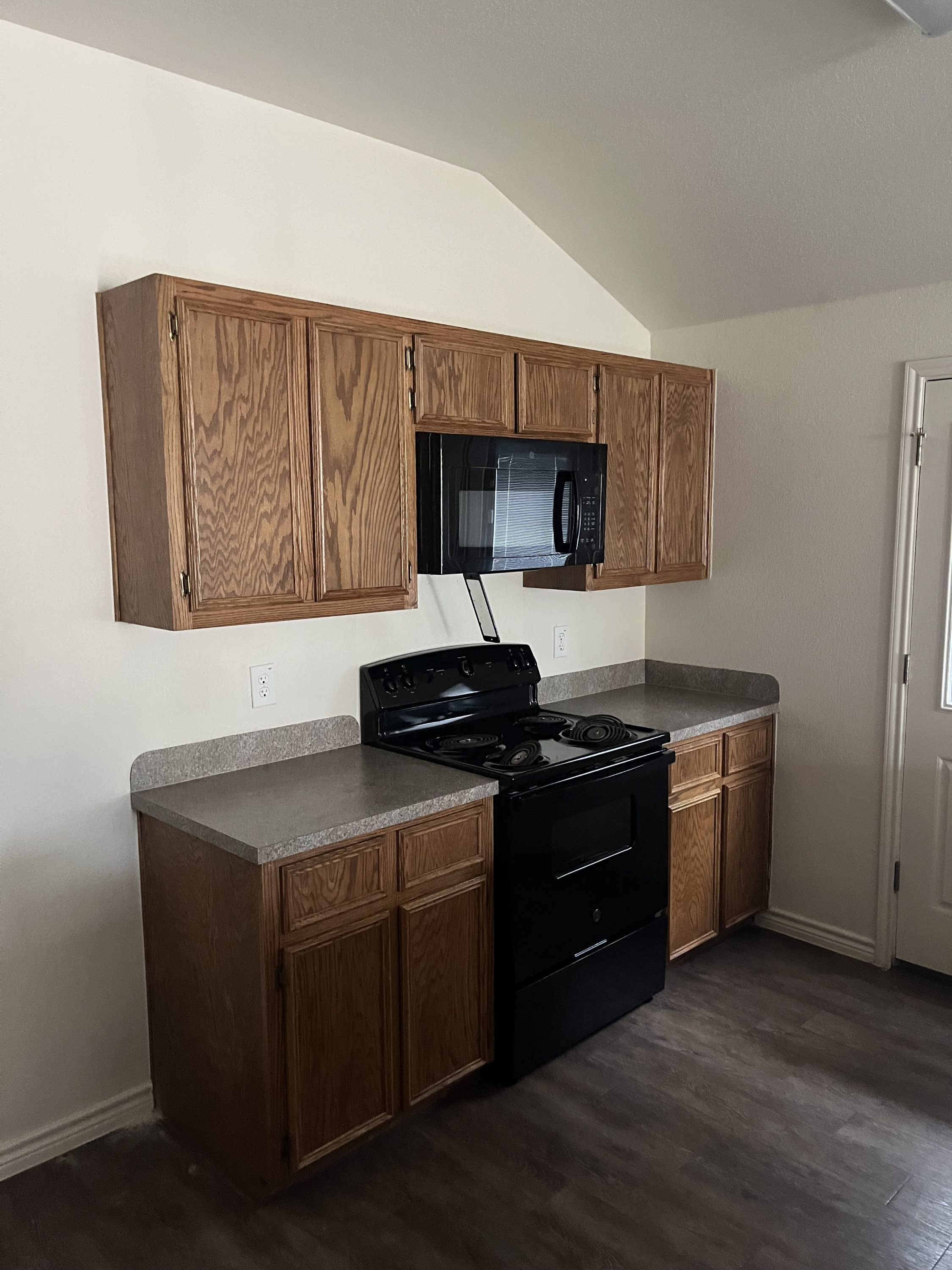 922 Maplewood Drive – photo 4