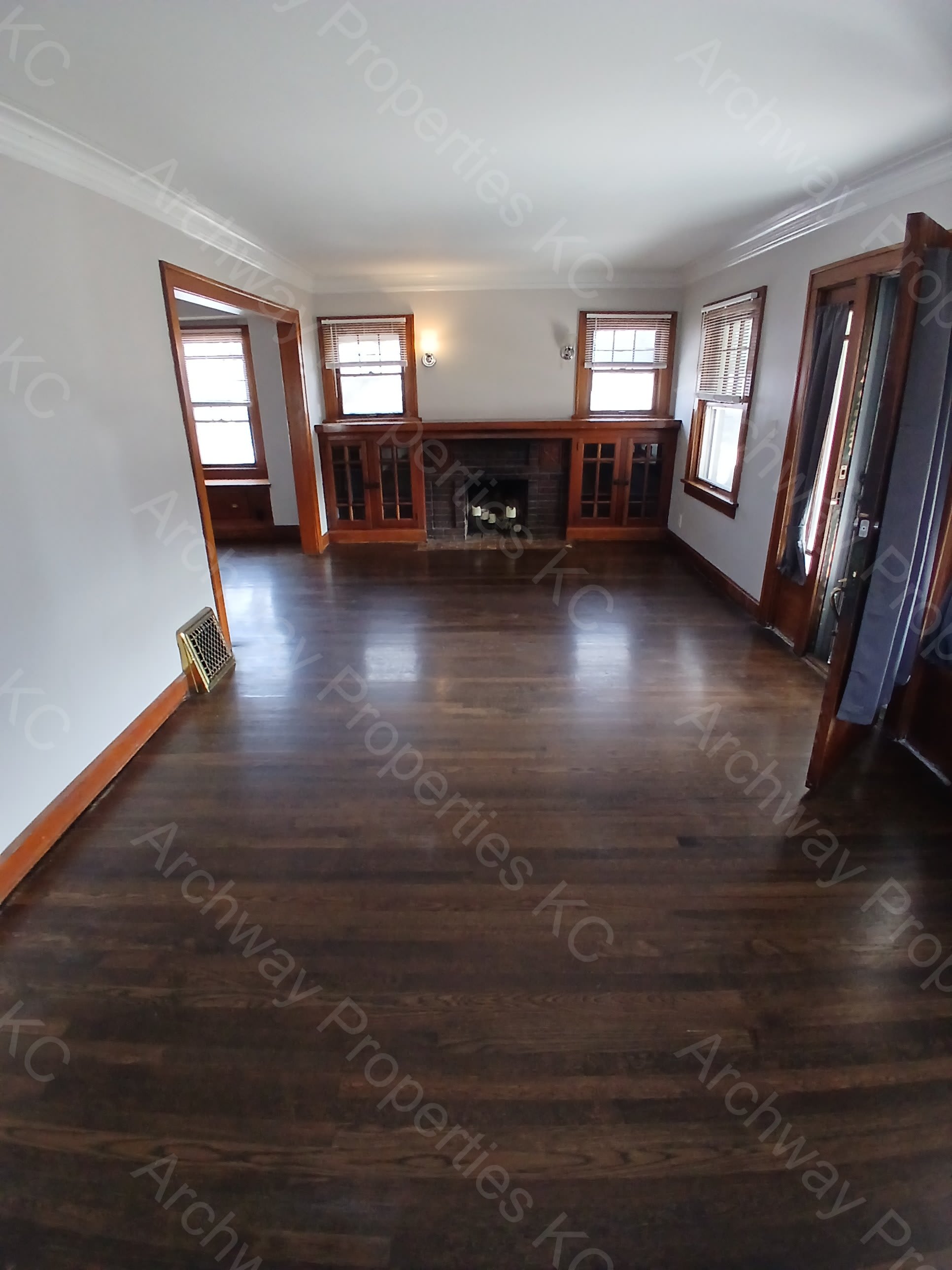 1900 Grandview Blvd – photo 4