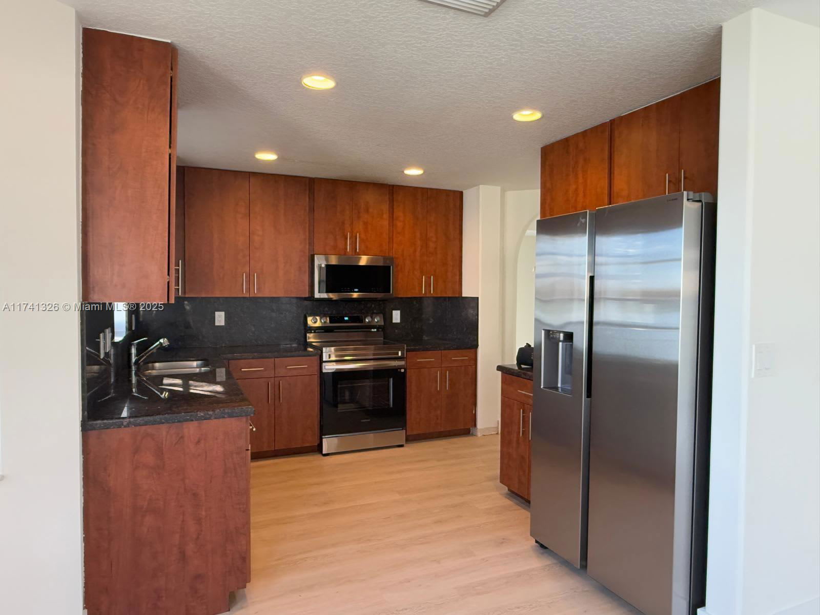 13848 Northwest 22Nd Street – photo 4