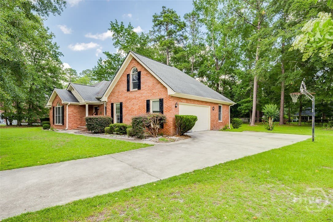 114 Red Bluff Circle – photo 1
