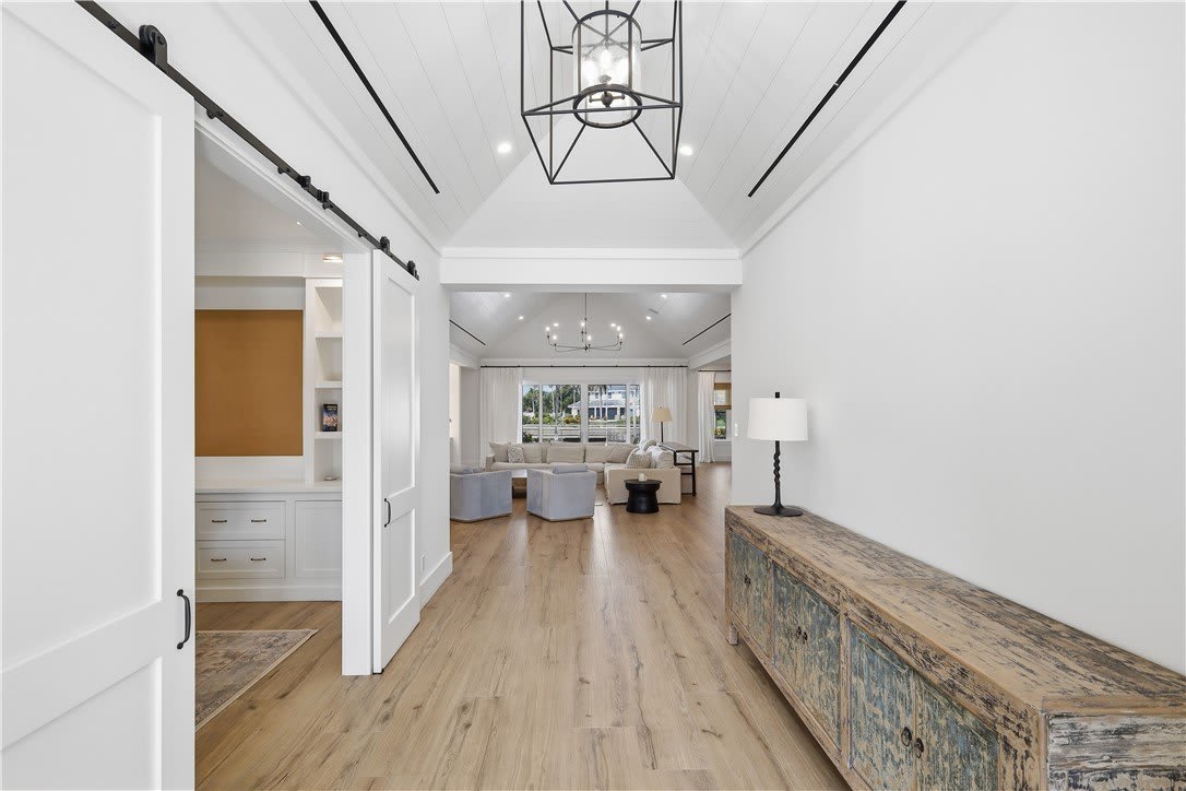 2207 Cove Drive – photo 4