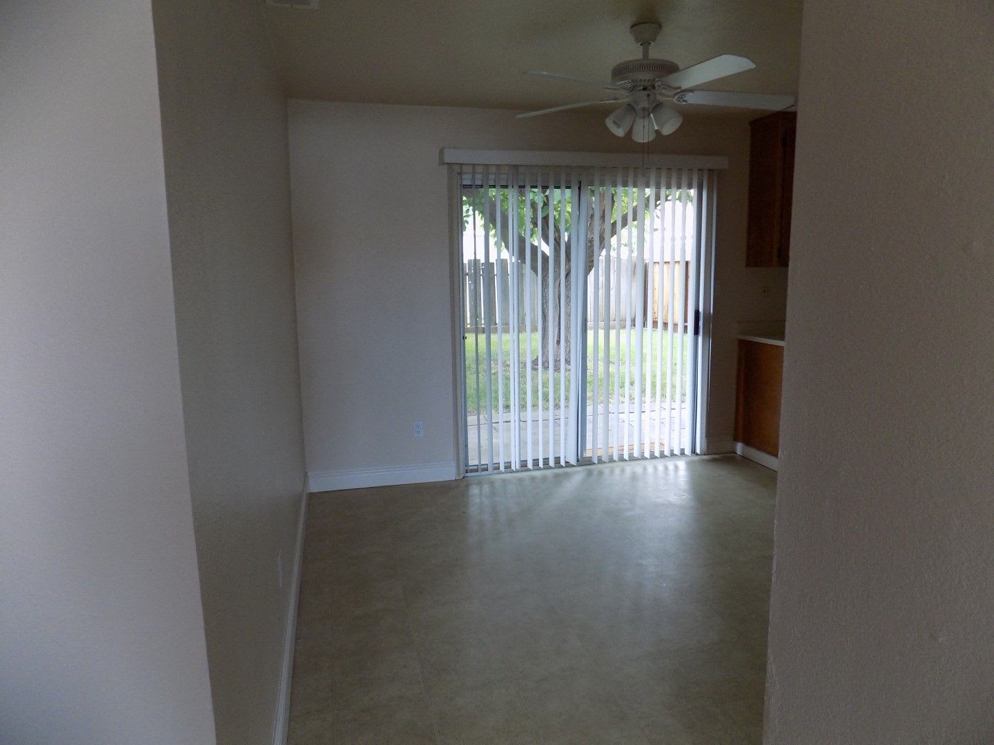 Single story, 3 bed 1.5 bath home. – photo 5