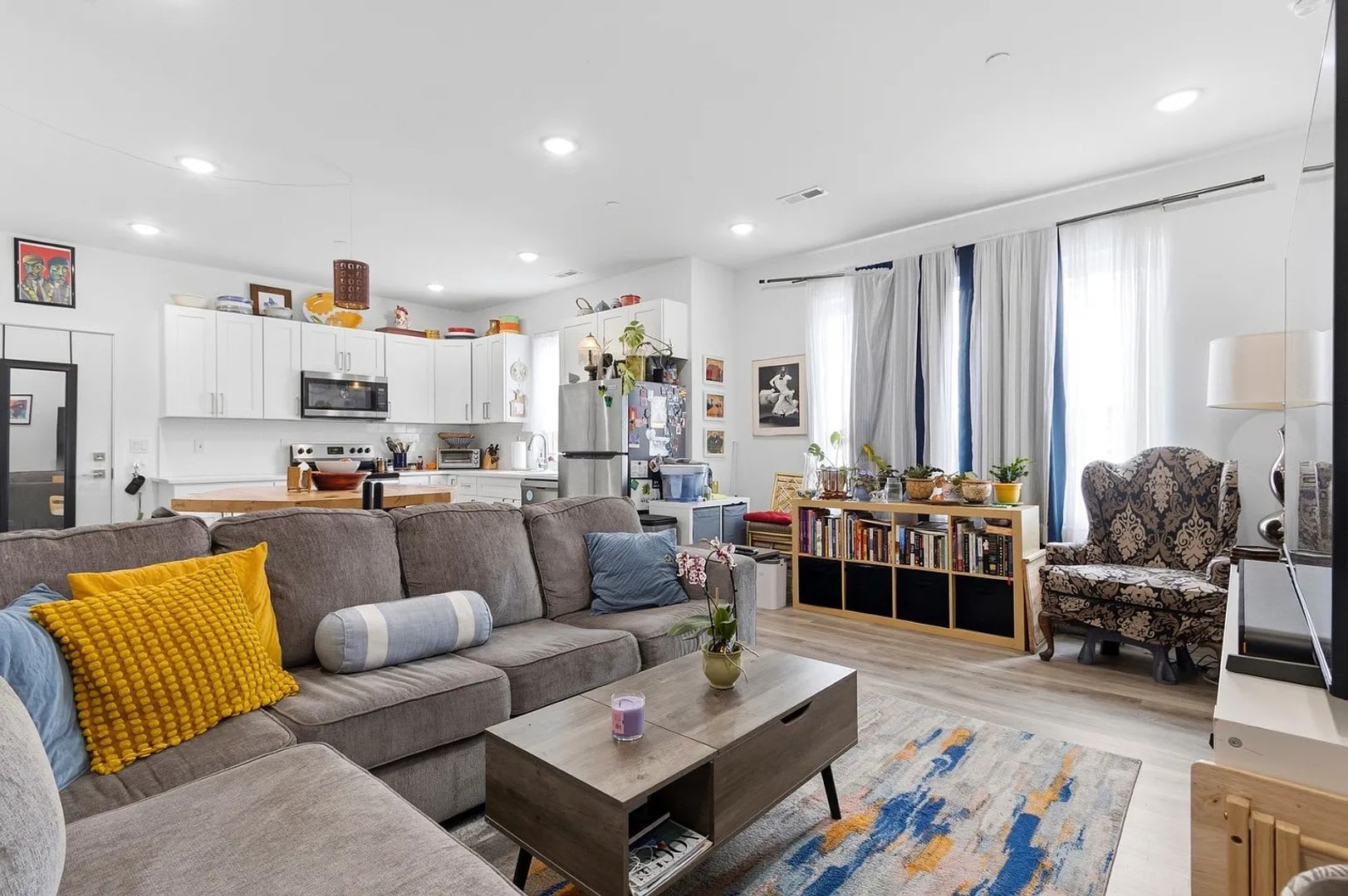 2400 Germantown Ave – photo 1